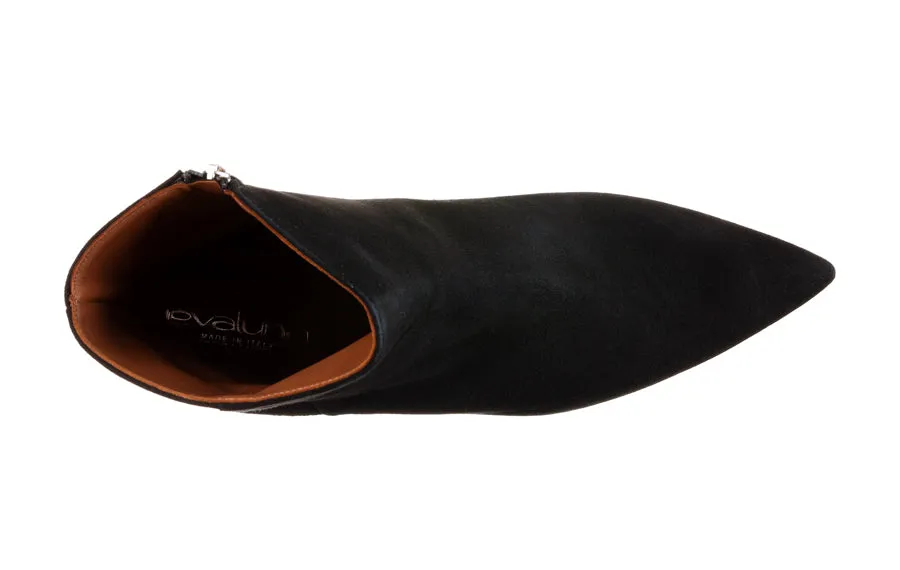 Eva Model Black