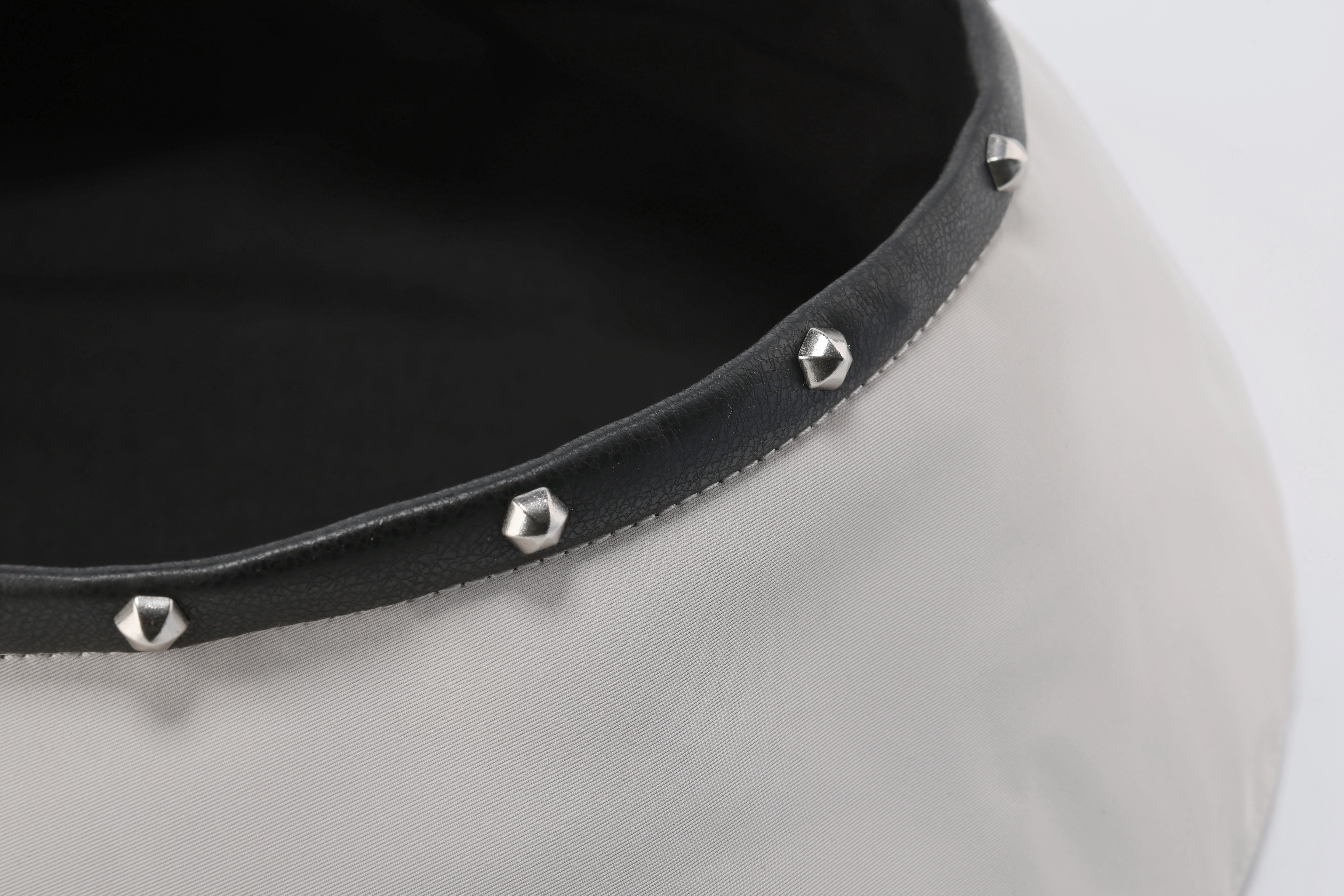 Pumpkin Studded Fullmoon Beret