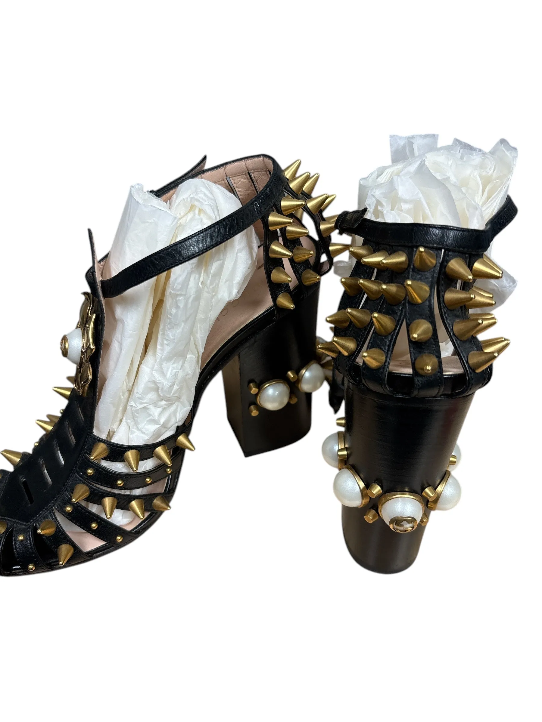 Sandals Luxury Designer By Gucci In Black & Gold, Size: 11