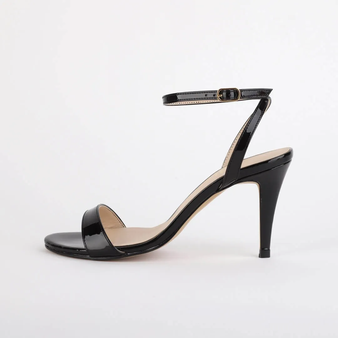 *UK 2.5 - MEGAN - beige patent, 8cm heel