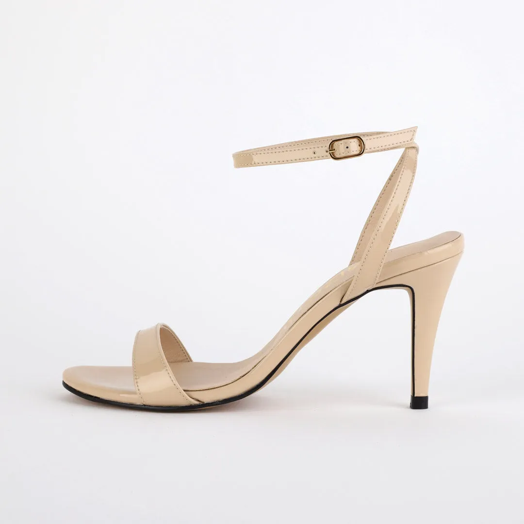 *UK 2.5 - MEGAN - beige patent, 8cm heel