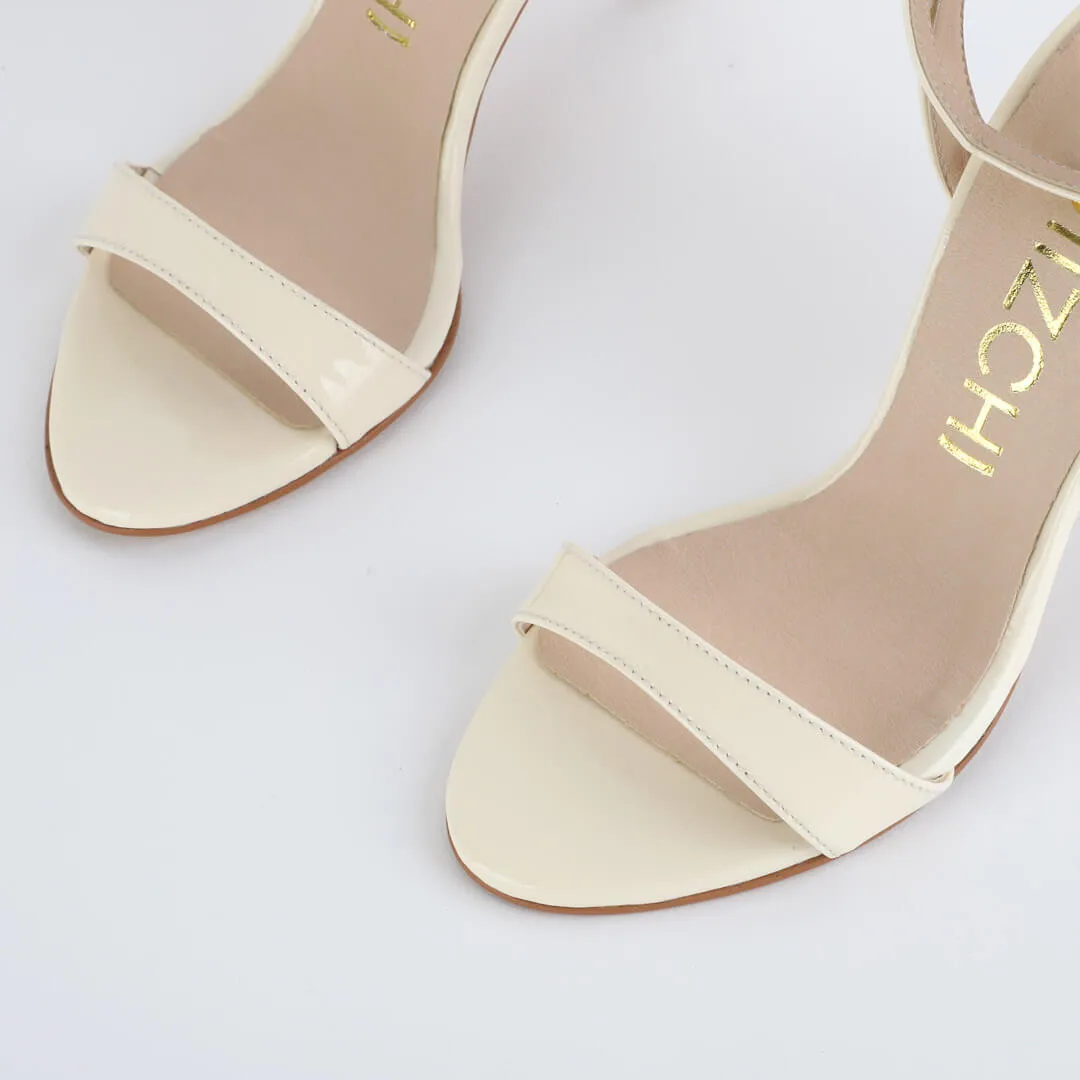 *UK 2.5 - MEGAN - beige patent, 8cm heel
