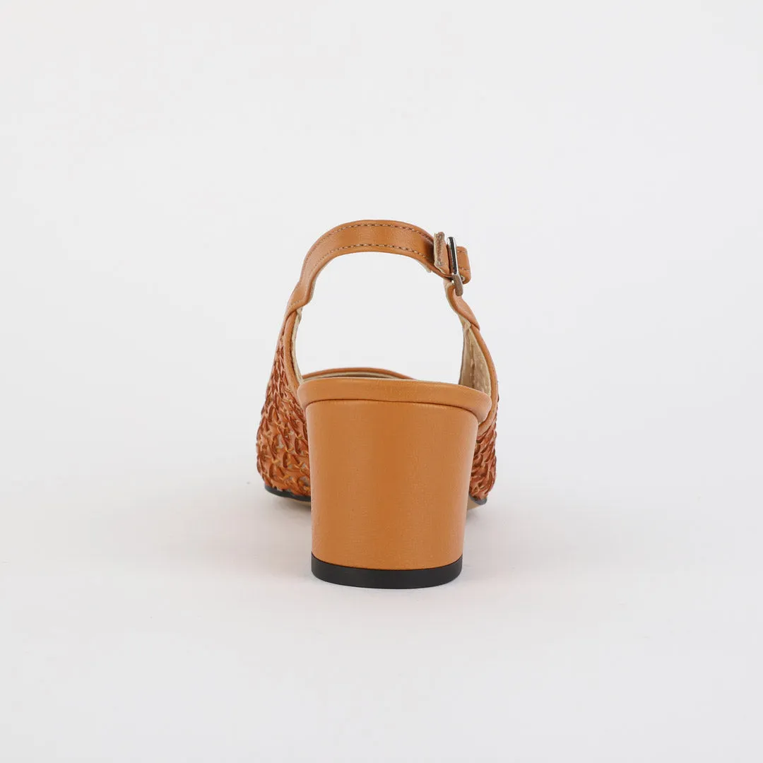 *UK size 13 - SHANGSTER - camel, 5cm heels
